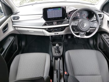 Used Suzuki Swift 2024 for sale - 76567593: Photo