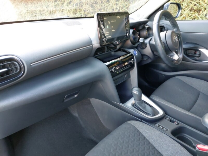 Used Toyota Yaris Cross 2022 for sale - 77358120: Photo 5