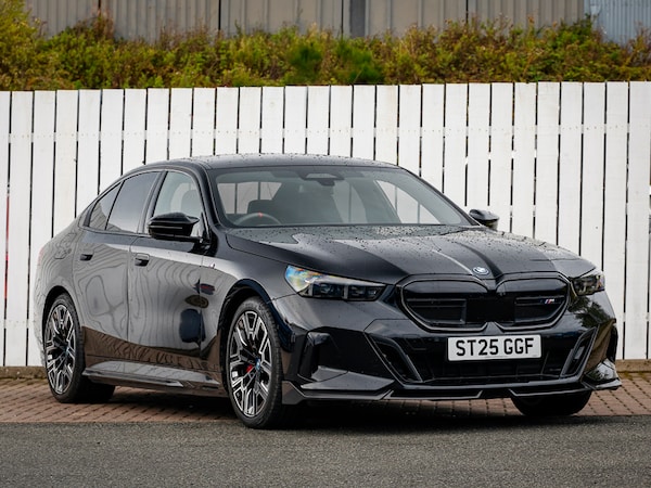 Used BMW i5 2025 for sale - 76237650: Photo 1