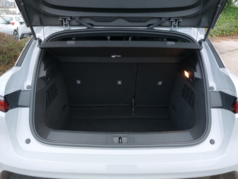 Used Renault Megane E Tech 2023 for sale - 77046807: Photo 8