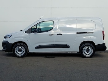 Used Citroen Berlingo 2025 for sale - 76182793: Photo