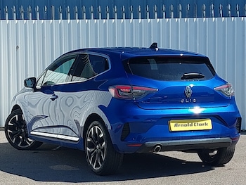 Used Renault Clio 2024 for sale - 75750442: Photo