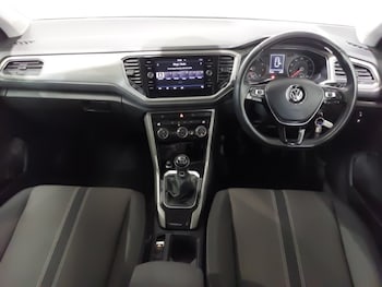 Used Volkswagen T-Roc 2020 for sale - 78921882: Photo
