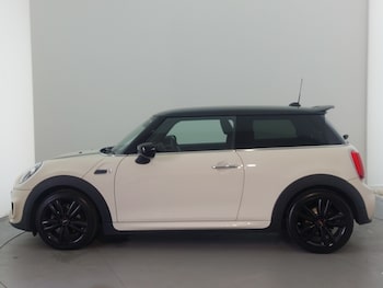 Used MINI Hatch 2019 for sale - 75599356: Photo