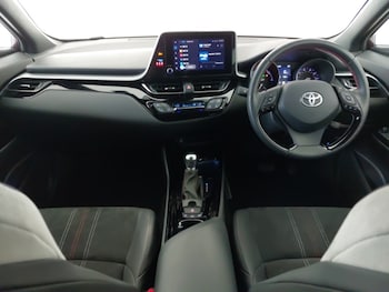 Used Toyota C-HR 2023 for sale - 78688357: Photo