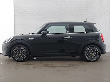 Used MINI Hatch 2023 for sale - 77537059: Photo