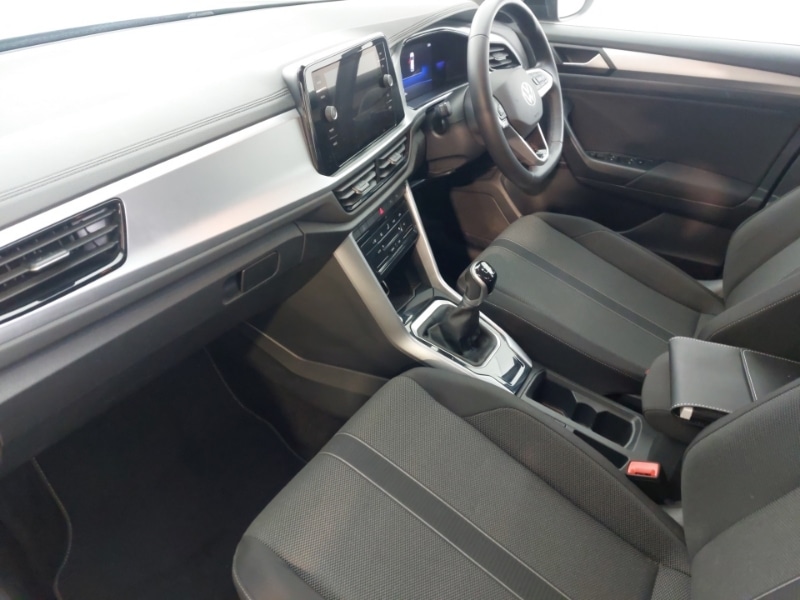 Used Volkswagen T-Roc 2023 for sale - 77299150: Photo 5