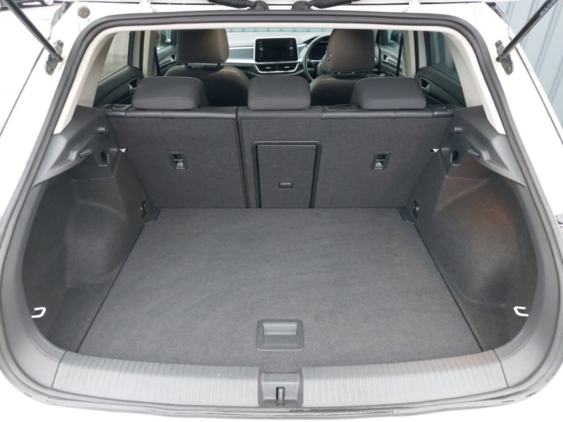 Used Volkswagen T-Roc 2023 for sale - 77467562: Photo 8