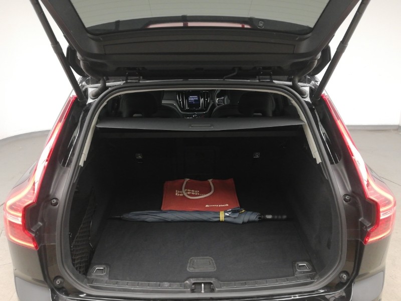 Used Volvo XC60 2024 for sale - 76849042: Photo 8