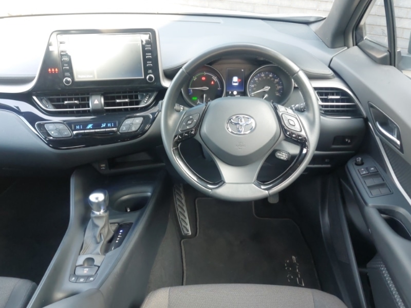 Used Toyota C-HR 2023 for sale - 77975329: Photo 7