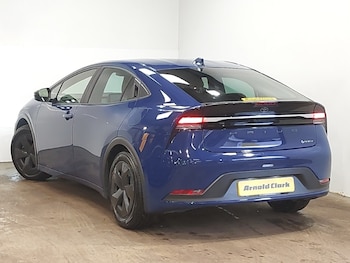 Used Toyota Prius 2025 for sale - 77318924: Photo