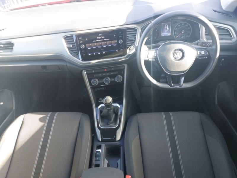 Used Volkswagen T-Roc 2020 for sale - 76726974: Photo 2