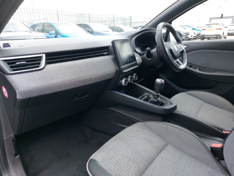 Used Renault Clio 2023 for sale - 77256995: Photo 5