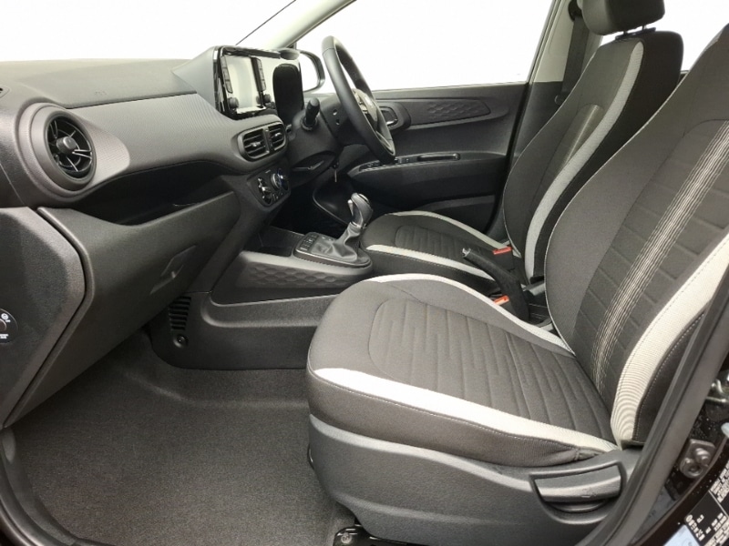 Used Hyundai i10 2023 for sale - 77353088: Photo 5