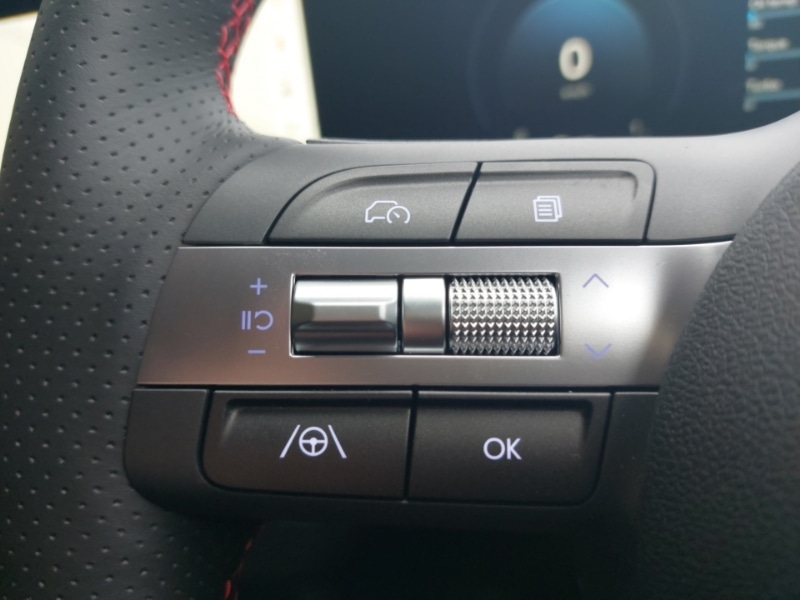 Used Hyundai KONA 2025 for sale - 76885902: Photo 12