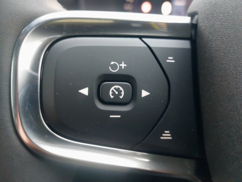 Used Volvo XC40 2025 for sale - 77817827: Photo 11