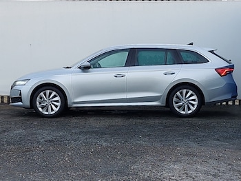 Used Skoda Octavia 2024 for sale - 77228947: Photo