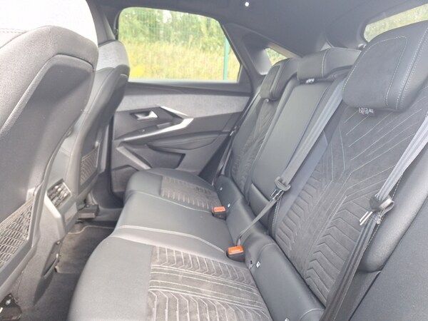 Used Peugeot 3008 2024 for sale - 76150011: Photo 6