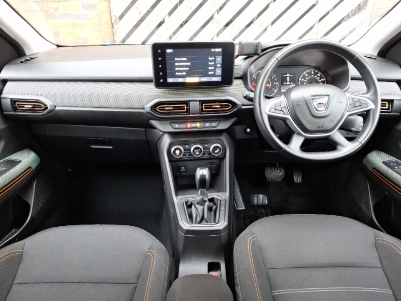 Used Dacia Sandero Stepway 2021 for sale - 76160239: Photo 2