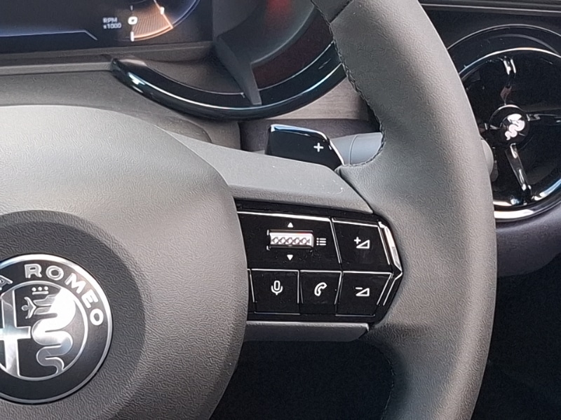 Used Alfa Romeo Junior 2025 for sale - 77786876: Photo 11