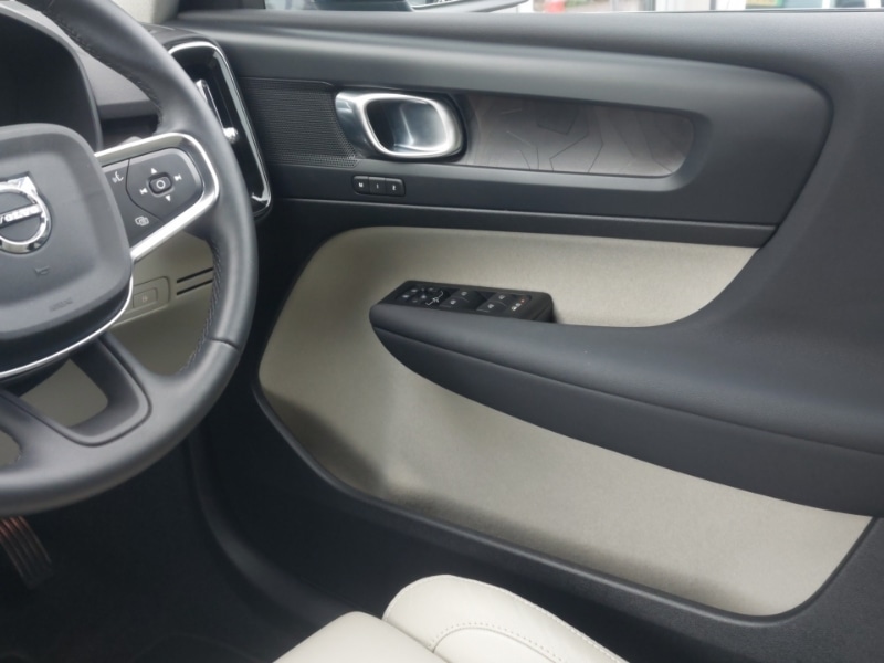 Used Volvo XC40 2022 for sale - 76369830: Photo 10