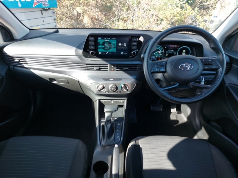 Used Hyundai i20 2023 for sale - 77948583: Photo 2