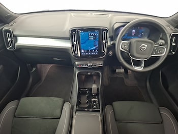 Used Volvo XC40 2025 for sale - 79605565: Photo