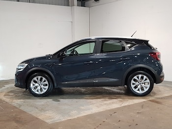 Used Renault Captur 2020 for sale - 77955877: Photo