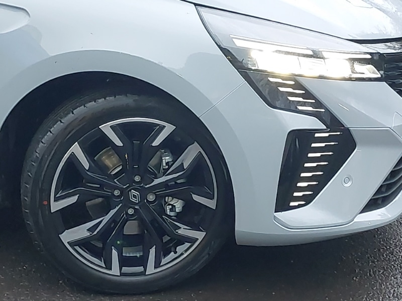 Used Renault Clio 2025 for sale - 76842494: Photo 9