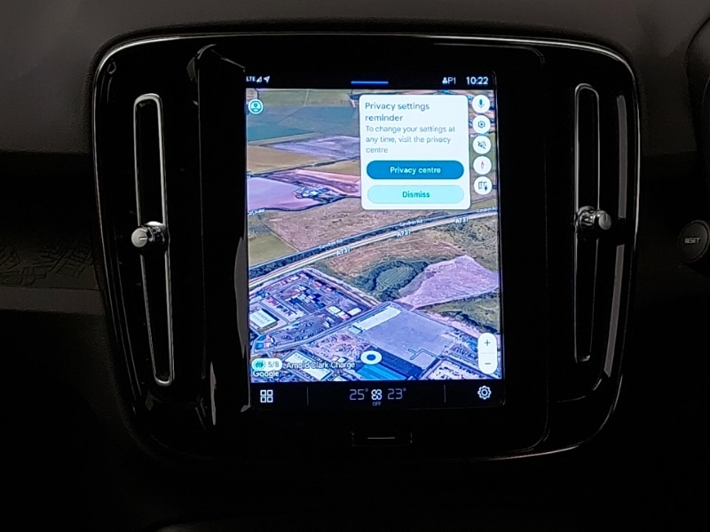 Used Volvo XC40 2023 for sale - 77923440: Photo 10