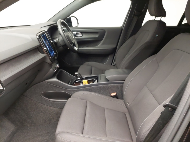 Used Volvo XC40 2023 for sale - 77923440: Photo 5