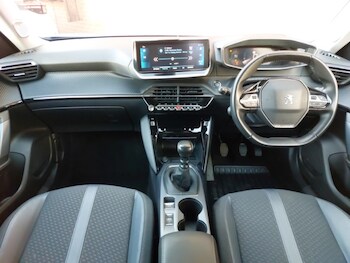 Used Peugeot 2008 2020 for sale - 77206280: Photo