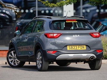 Used Kia Stonic 2023 for sale - 79446970: Photo