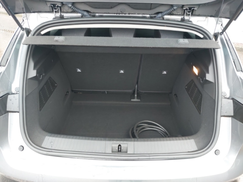 Used Renault Megane E Tech 2022 for sale - 76704949: Photo 8