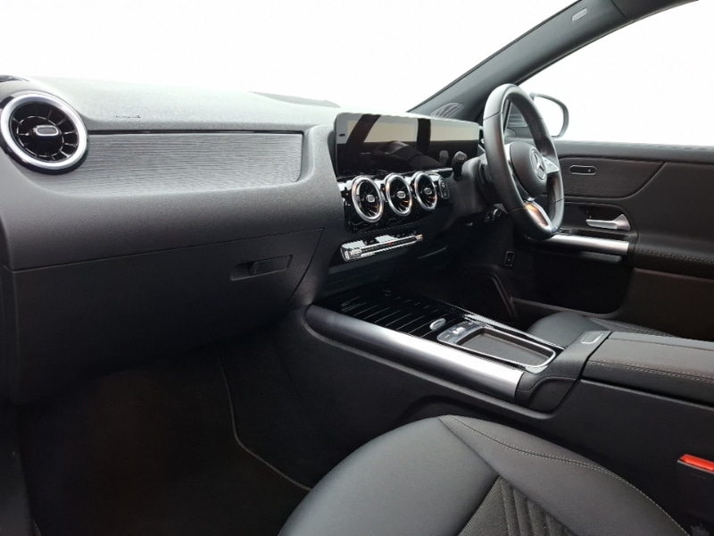 Used Mercedes-Benz GLA 2024 for sale - 77518921: Photo 5