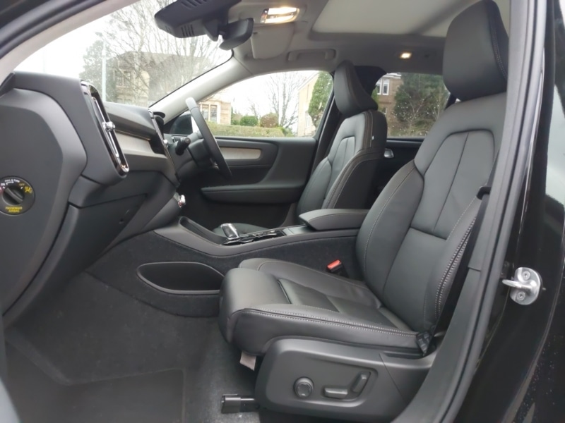 Used Volvo XC40 2025 for sale - 77467179: Photo 5