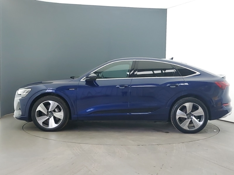 Used Audi e-tron 2022 for sale - 77611347: Photo 4