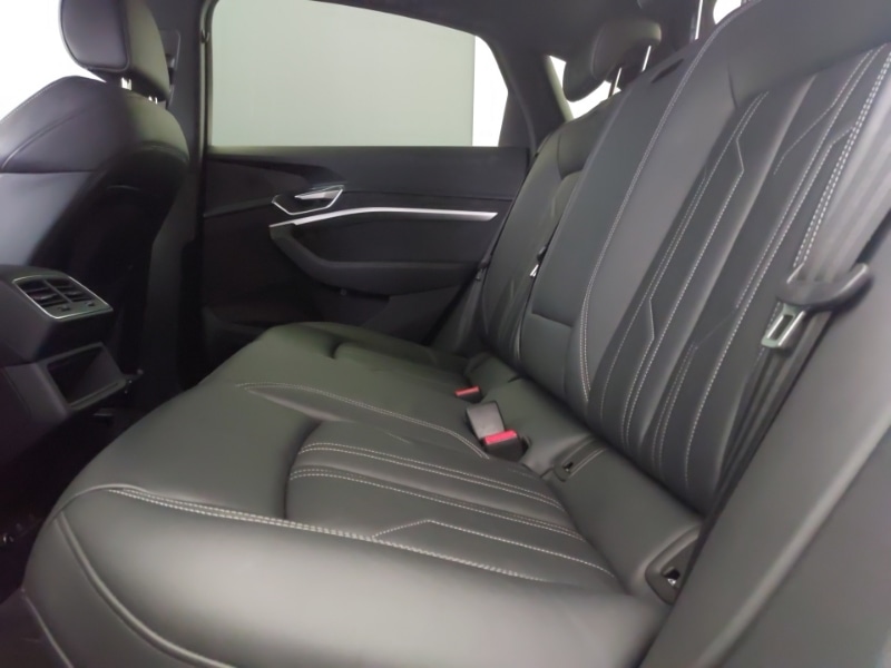 Used Audi e-tron 2022 for sale - 77611347: Photo 6