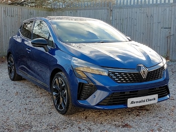 Used Renault Clio 2025 for sale - 76897957: Photo