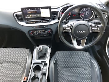 Used Kia XCeed 2023 for sale - 75605351: Photo