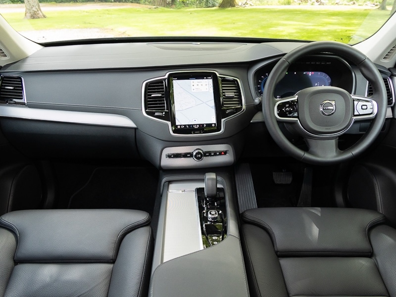 Used Volvo XC90 2024 for sale - 76639861: Photo 2