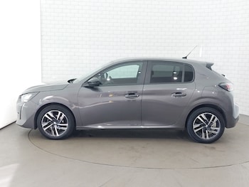 Used Peugeot 208 2023 for sale - 77752298: Photo