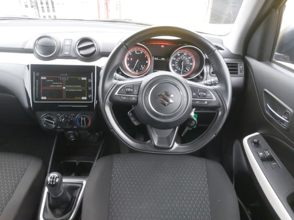 Used Suzuki Swift 2022 for sale - 76233250: Photo 7