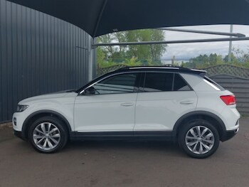 Used Volkswagen T-Roc 2020 for sale - 75920917: Photo