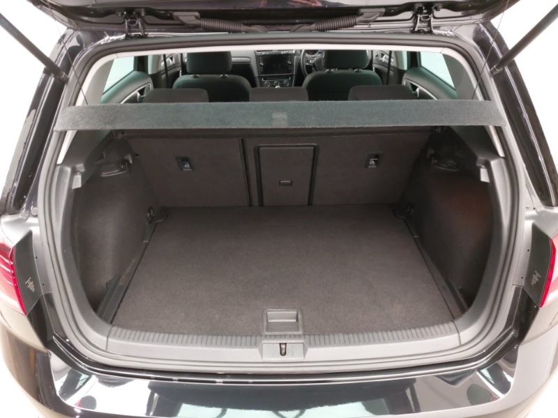 Used Volkswagen Golf 2020 for sale - 77956101: Photo 8