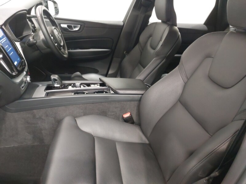 Used Volvo XC60 2023 for sale - 76348011: Photo 5