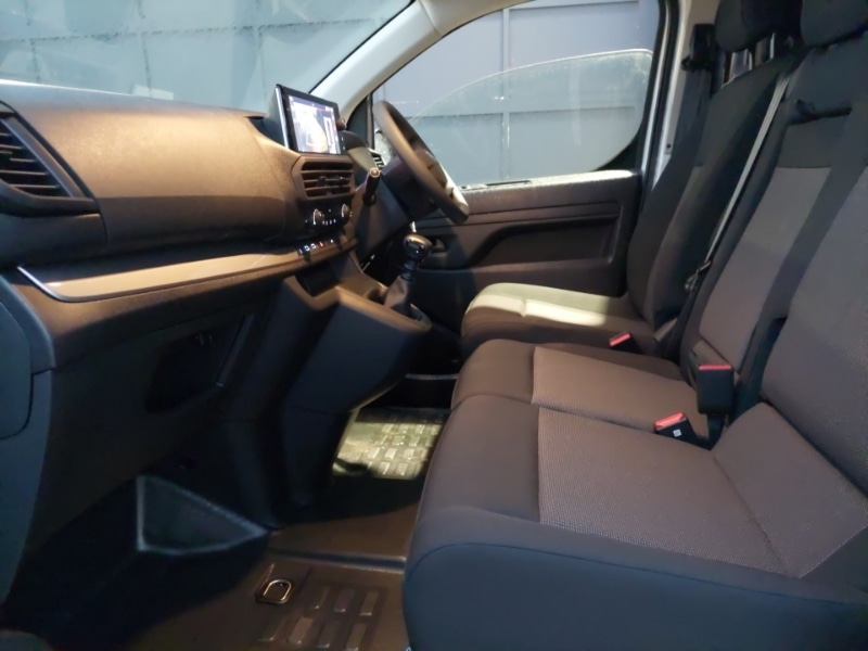 Used Vauxhall Vivaro 2024 for sale - 77142658: Photo 5