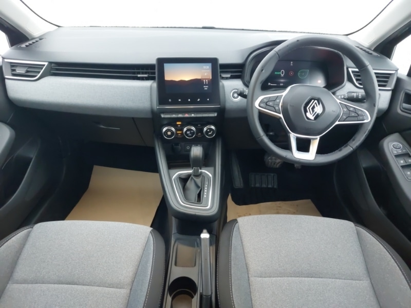 Used Renault Clio 2024 for sale - 77913461: Photo 2