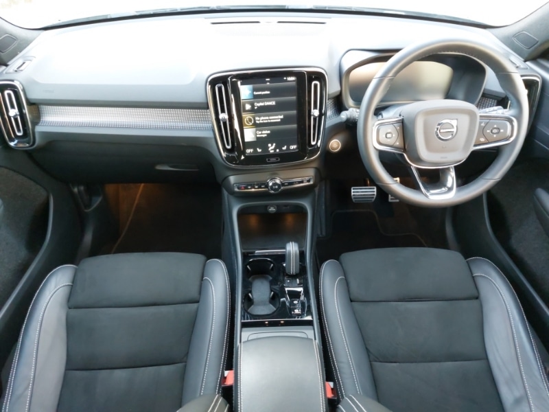 Used Volvo XC40 2022 for sale - 77224599: Photo 2