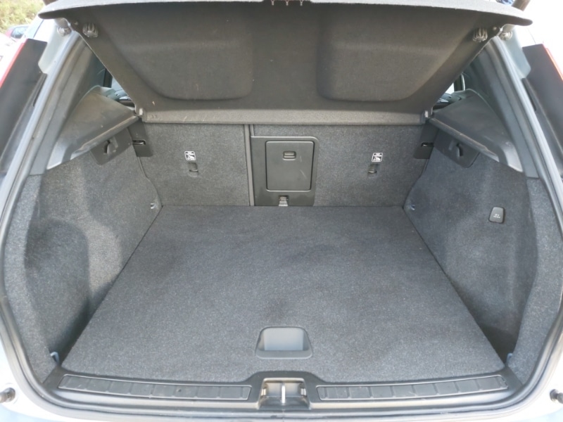 Used Volvo XC40 2022 for sale - 77224599: Photo 8